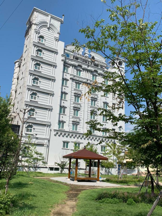 بوهانغ Hotel Palace المظهر الخارجي الصورة