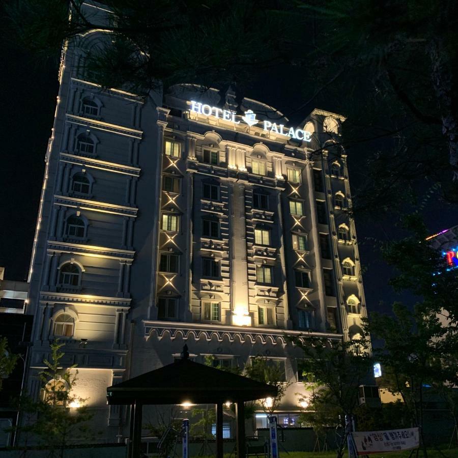 بوهانغ Hotel Palace المظهر الخارجي الصورة